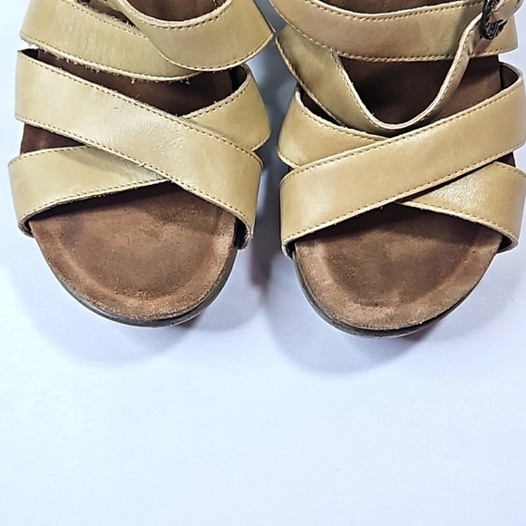 Dansko Tan Leather  Womens Wedge Sandals Sz 38 - Picture 4 of 8